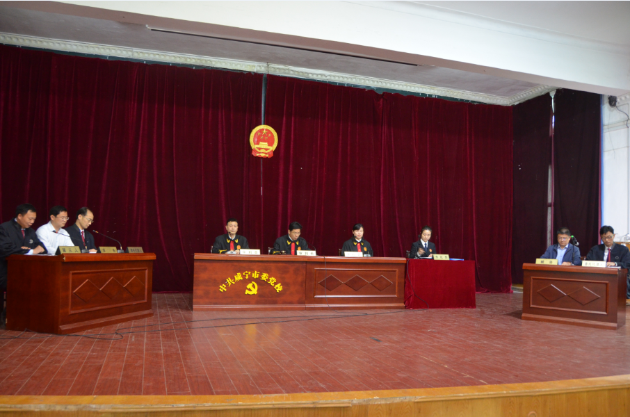 学员模拟法庭助推依法行政